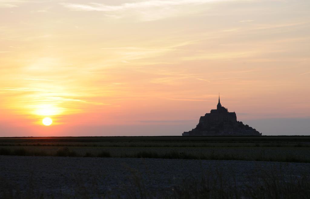 Hotel Le Gue Du Holme Saint-Quentin-sur-le-Homme 외부 사진
