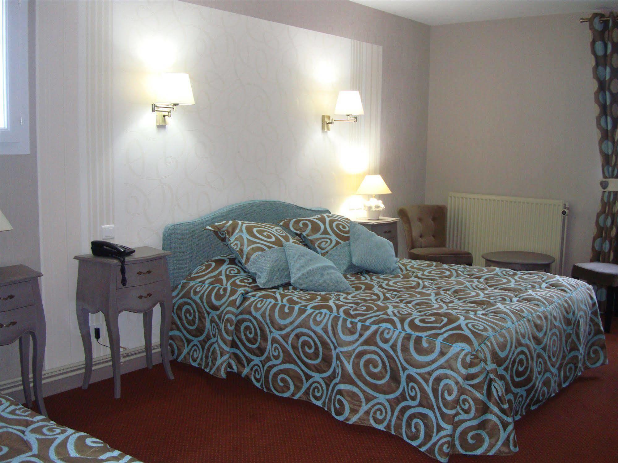 Hotel Le Gue Du Holme Saint-Quentin-sur-le-Homme 외부 사진