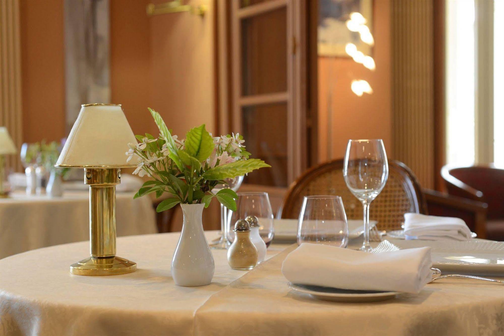 Hotel Le Gue Du Holme Saint-Quentin-sur-le-Homme 외부 사진