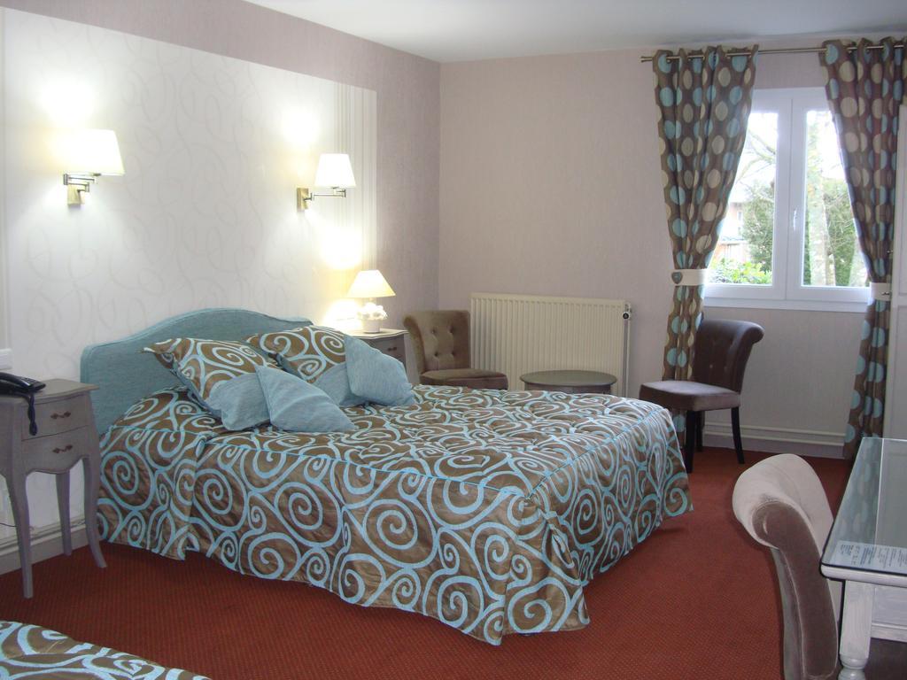 Hotel Le Gue Du Holme Saint-Quentin-sur-le-Homme 객실 사진